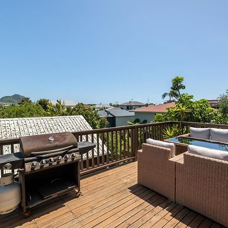 Convenient Family Bach With Easy Access To Blake Park The Beach And Downtown Mount Maunganui Exterior foto